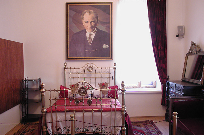 Ataturk Evi Muzesi 3